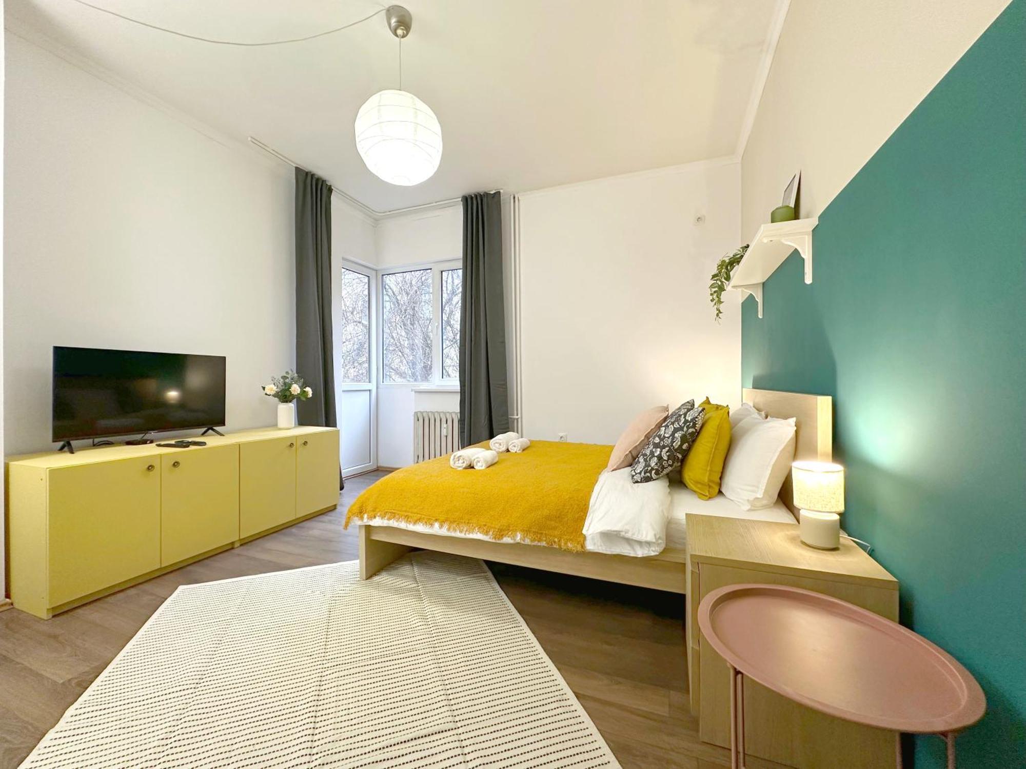 דירה Aurora Abode - Center 1 Bdr Fast Wi-fi