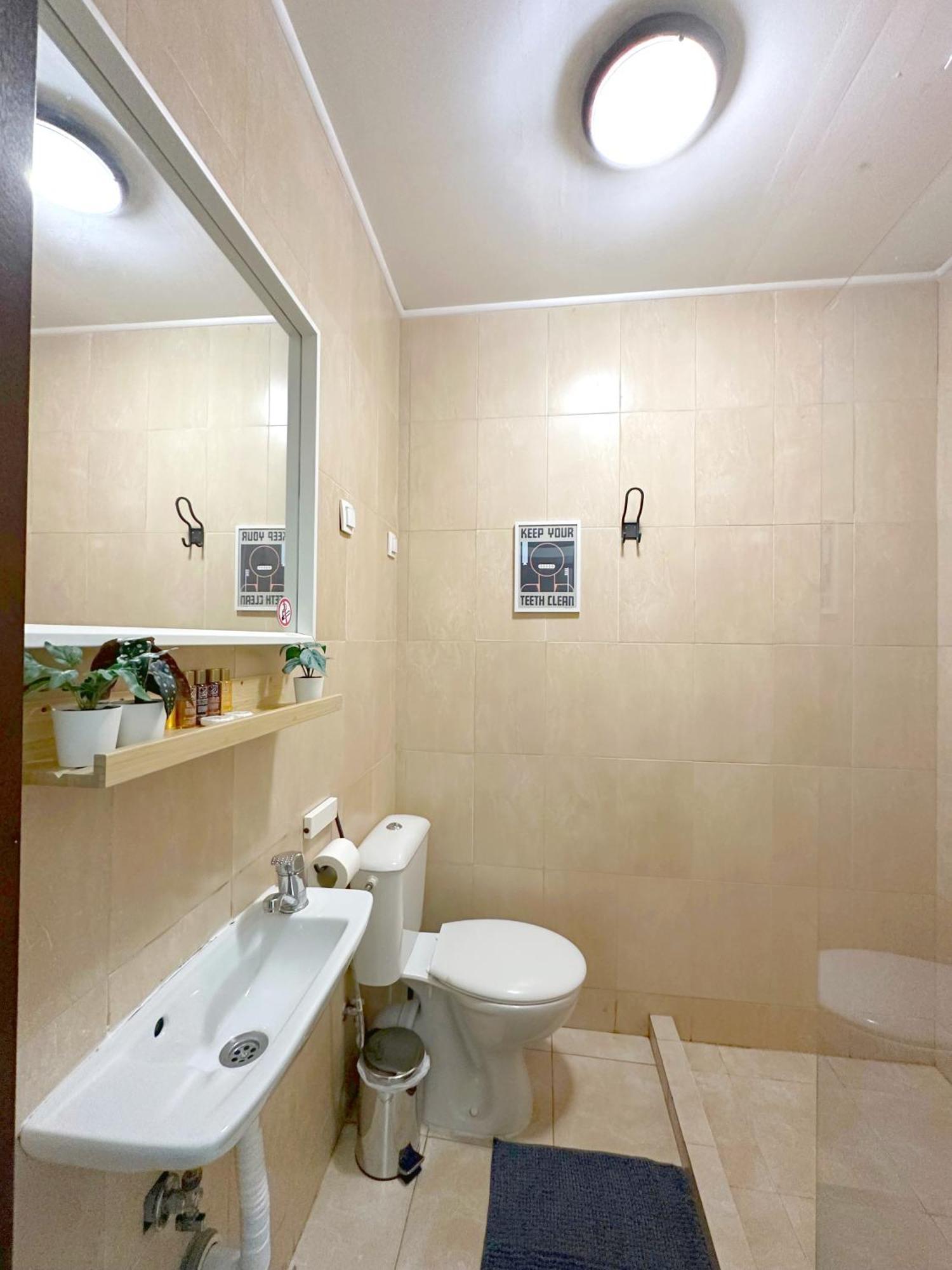 Aurora Abode - Center 1 Bdr Fast Wi-fi דירה סופיה